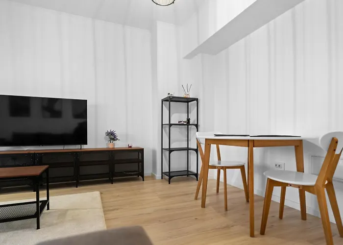 High-End Apartment With Panoramic View, Parking & Pool